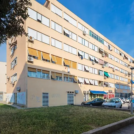 Apartment Comfortable And Fully Furbished Karolina In The Center Split