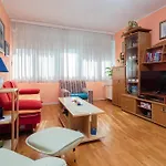 Comfortable And Fully Furbished Karolina In The Center Apartmán