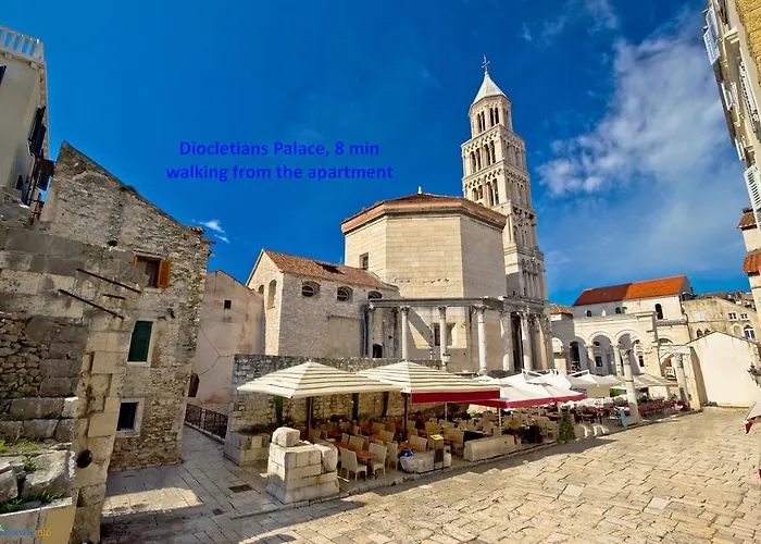 Comfortable And Fully Furbished Karolina In The Center * Σπλιτ