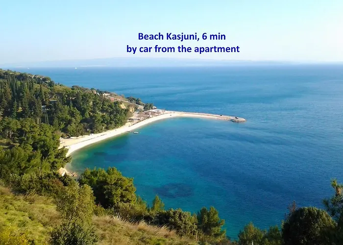 Comfortable And Fully Furbished Karolina In The Center *